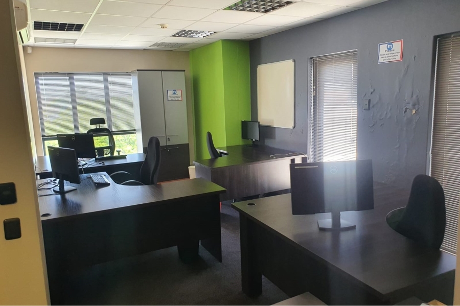 To Let commercial Property for Rent in Newton Park Eastern Cape